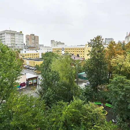 New Lesi Ukrainky Blvd And Olimpiyska And Kreshchatyk And Manhattan With Parking *